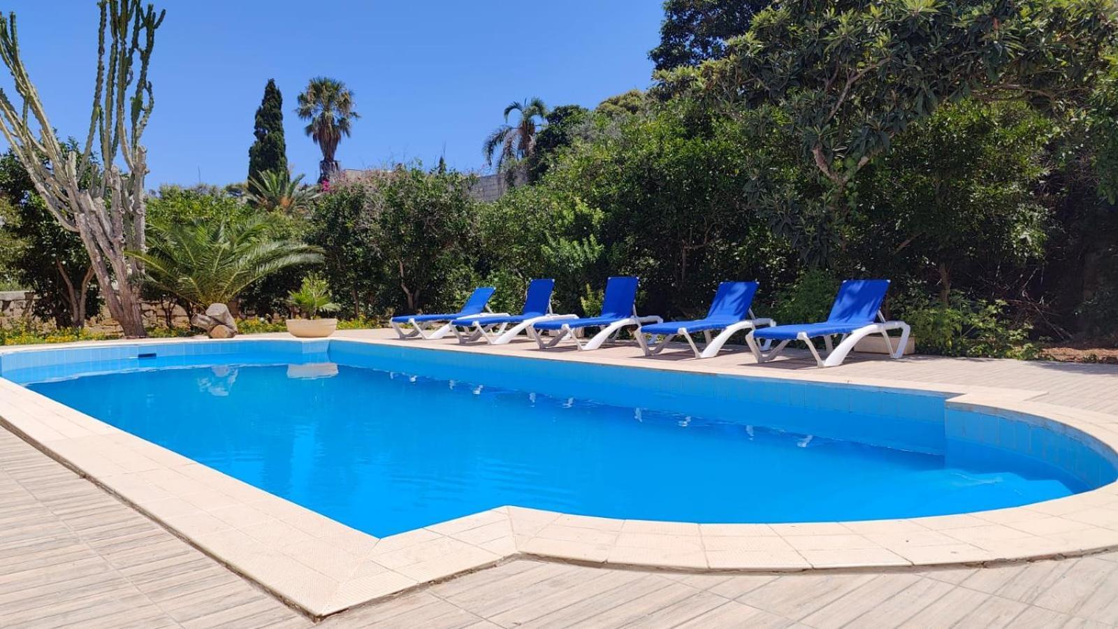 Stunning Villa With Pool, Table Tennis, Table Soccer And A Pool Table Naxxar Ngoại thất bức ảnh